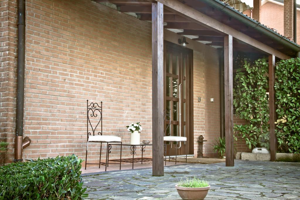 Borgo Manzoni - Charming House Hotel Rozzano Luaran gambar